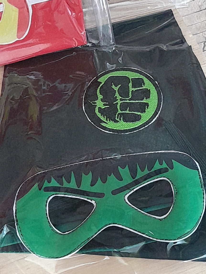 Capas de Superheroes y antifaz