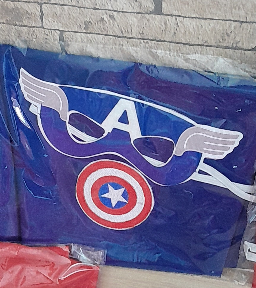 Capas de Superheroes y antifaz
