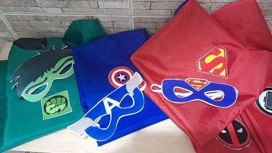 Capas de superhéroes con antifaz ecuador